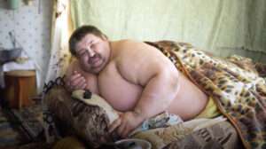 Read more about the article 620lb Man Found Dead After Five Years Living On A Sofa