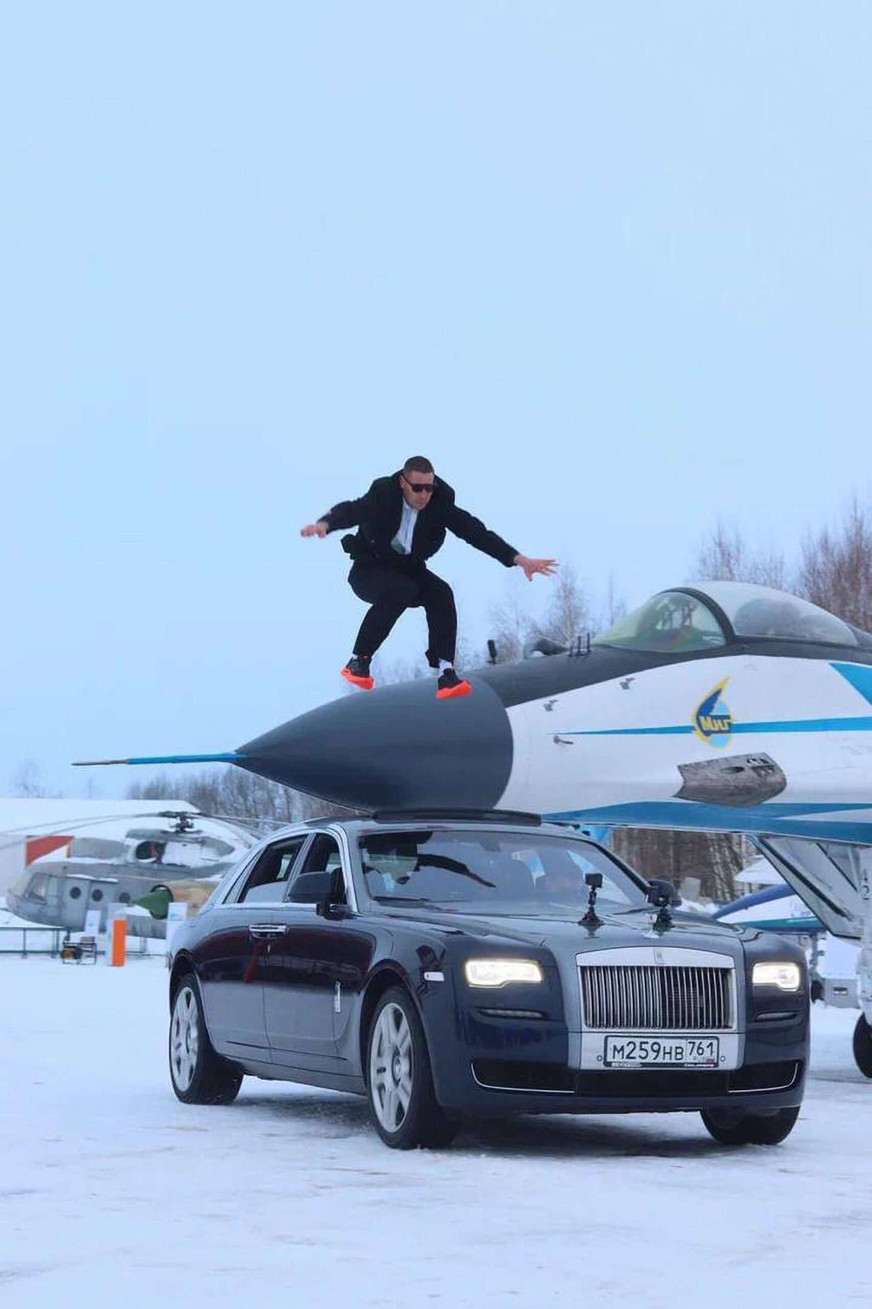 Read more about the article Stuntman Ready For Hollywood After 50 Cent Reposts Amazing Clip Of Him Jumping Over Fighter Jet From Top Of Rolls Royce